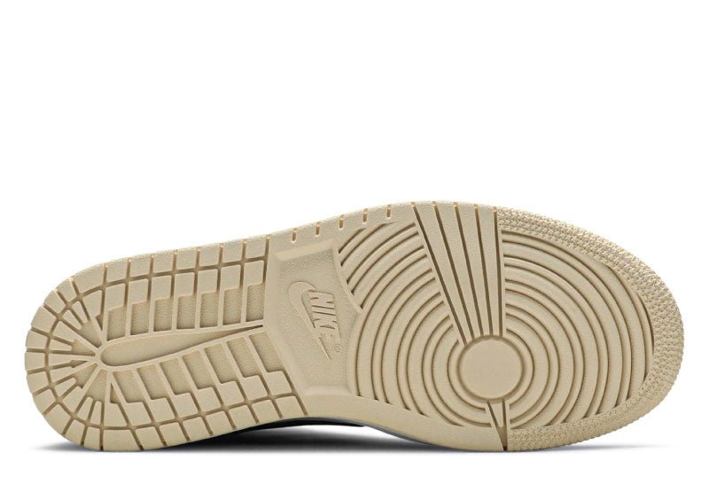 Air Jordan 1 Mid Barely Orange