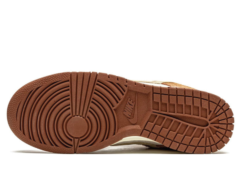 Dunk Low Premium Medium Curry